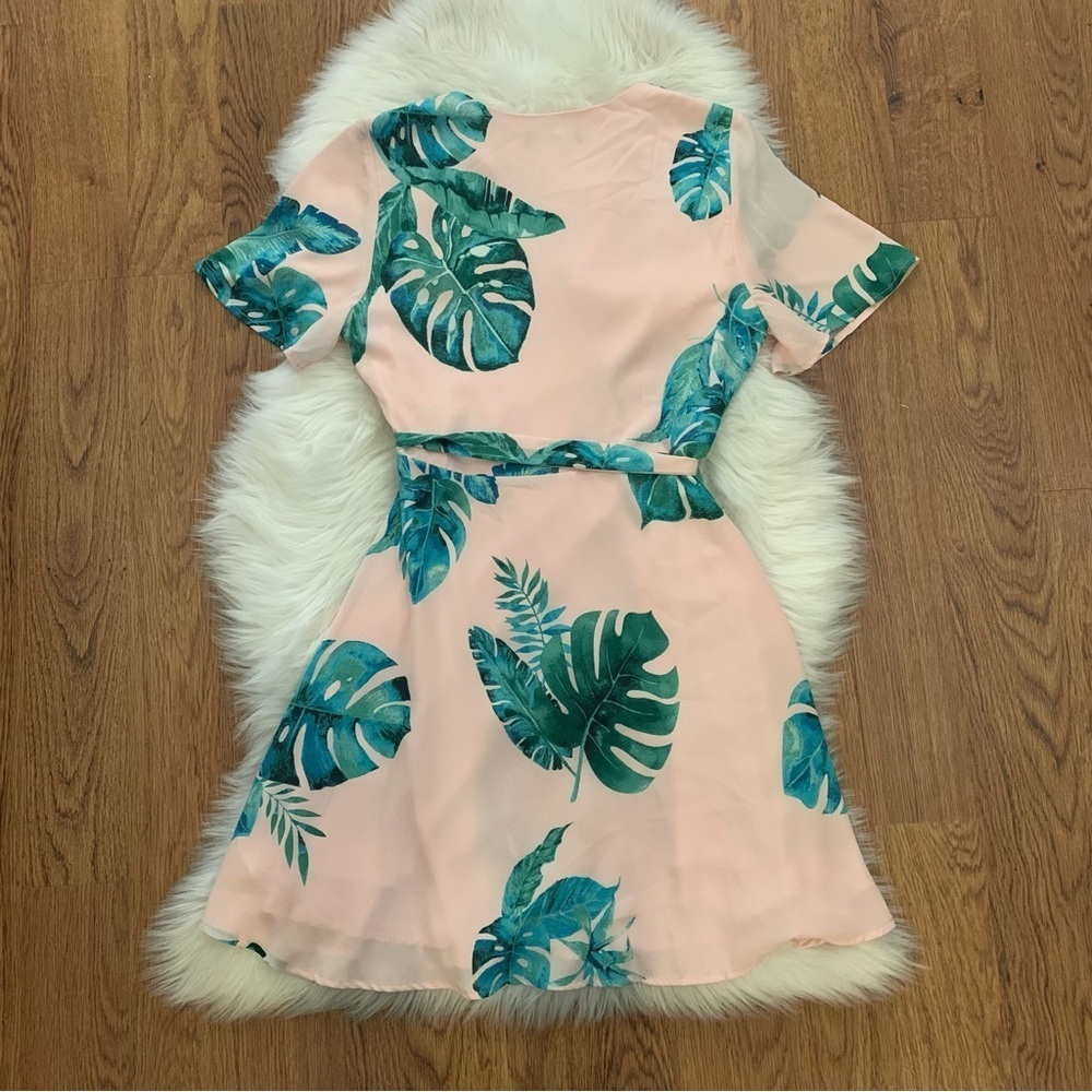 Lulu’s Dress - Picture 4 of 12